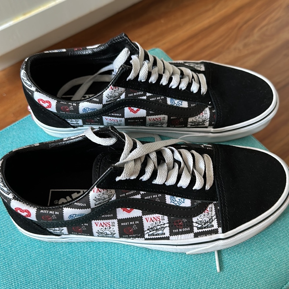Vans Love Notes Sneakers EUC - Picture 1 of 4